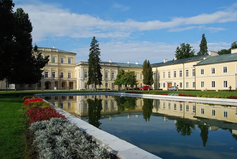 Atrakcje Puławy: Odkryj najważniejsze miejsca, które musisz zobaczyć