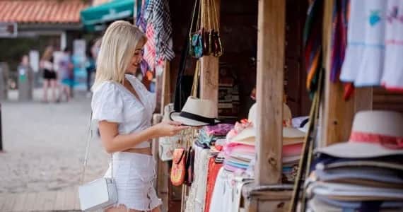 Najlepsze pamiątki z Grecji, które warto przywieźć z wakacji