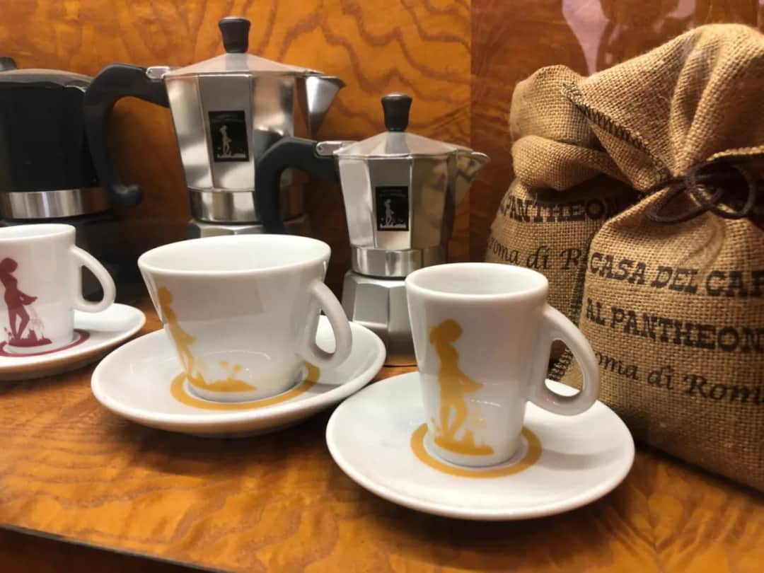 Gdzie kupić pamiątki w Rzymie? Odkryj najlepsze miejsca i ceny