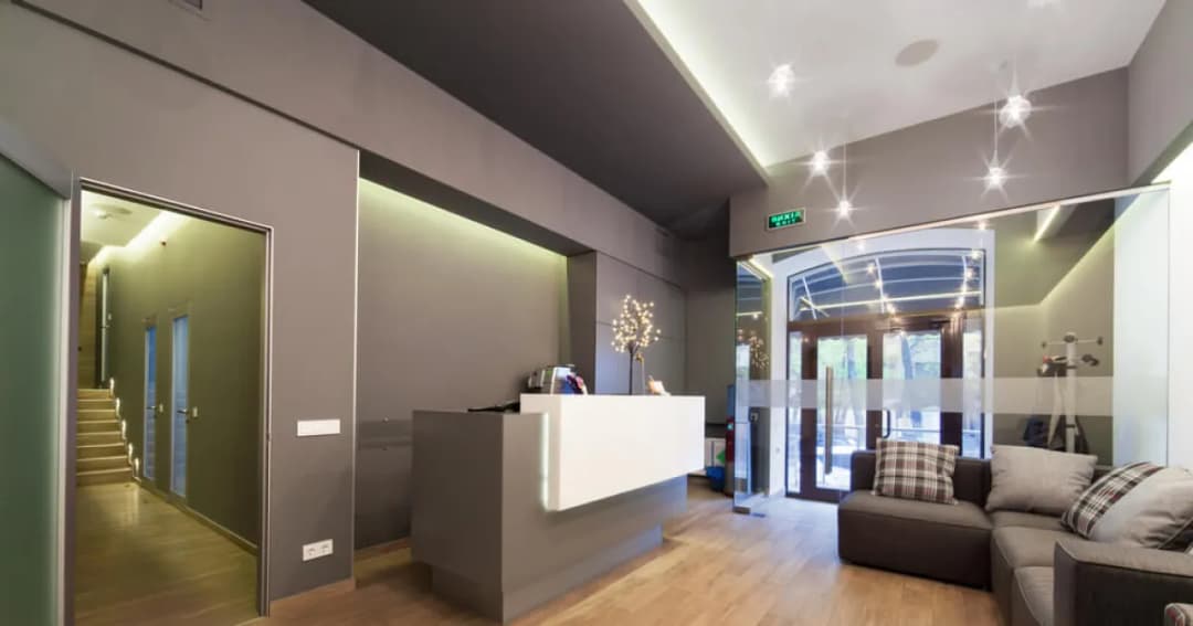 Co to jest lobby w hotelu i dlaczego jest tak ważne dla gości?