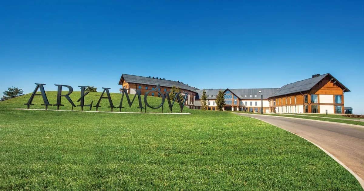Ile pokoi ma hotel Arłamów? Sprawdź szczegóły i dostępność